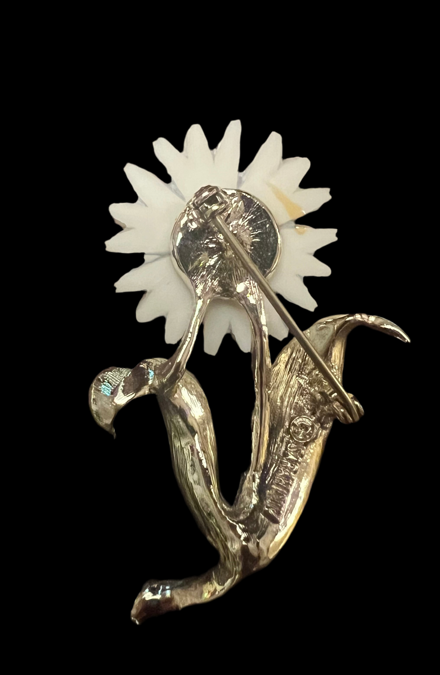 Sarah Coventry Daisy Brooch