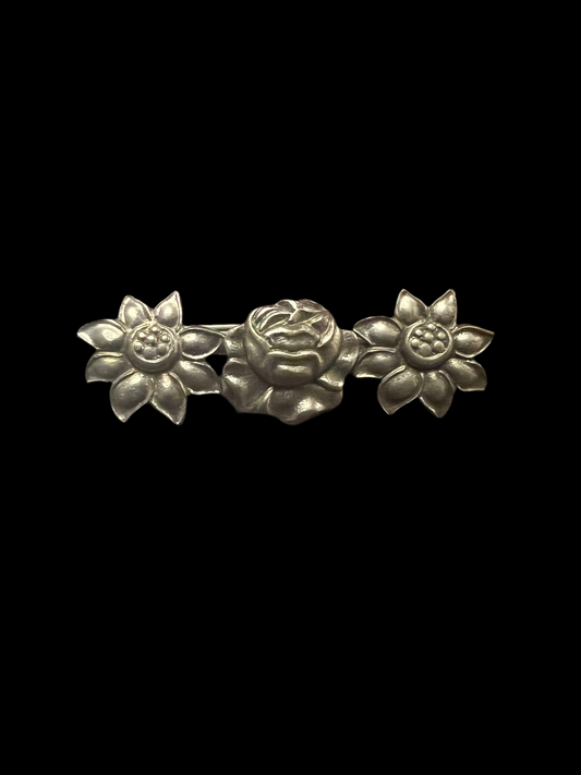 Art Nouveau Floral Pin