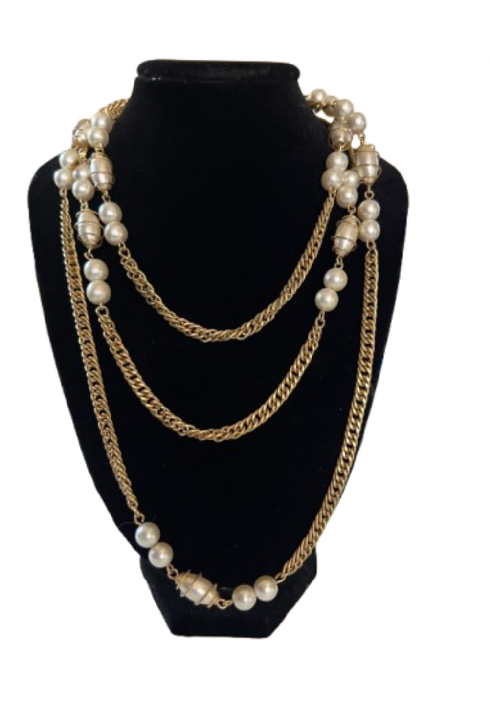 Sarah Coventry Faux Pearl Necklace