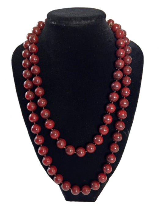 Sarah Coventry Red Marbled Lucite Beaded Necklace