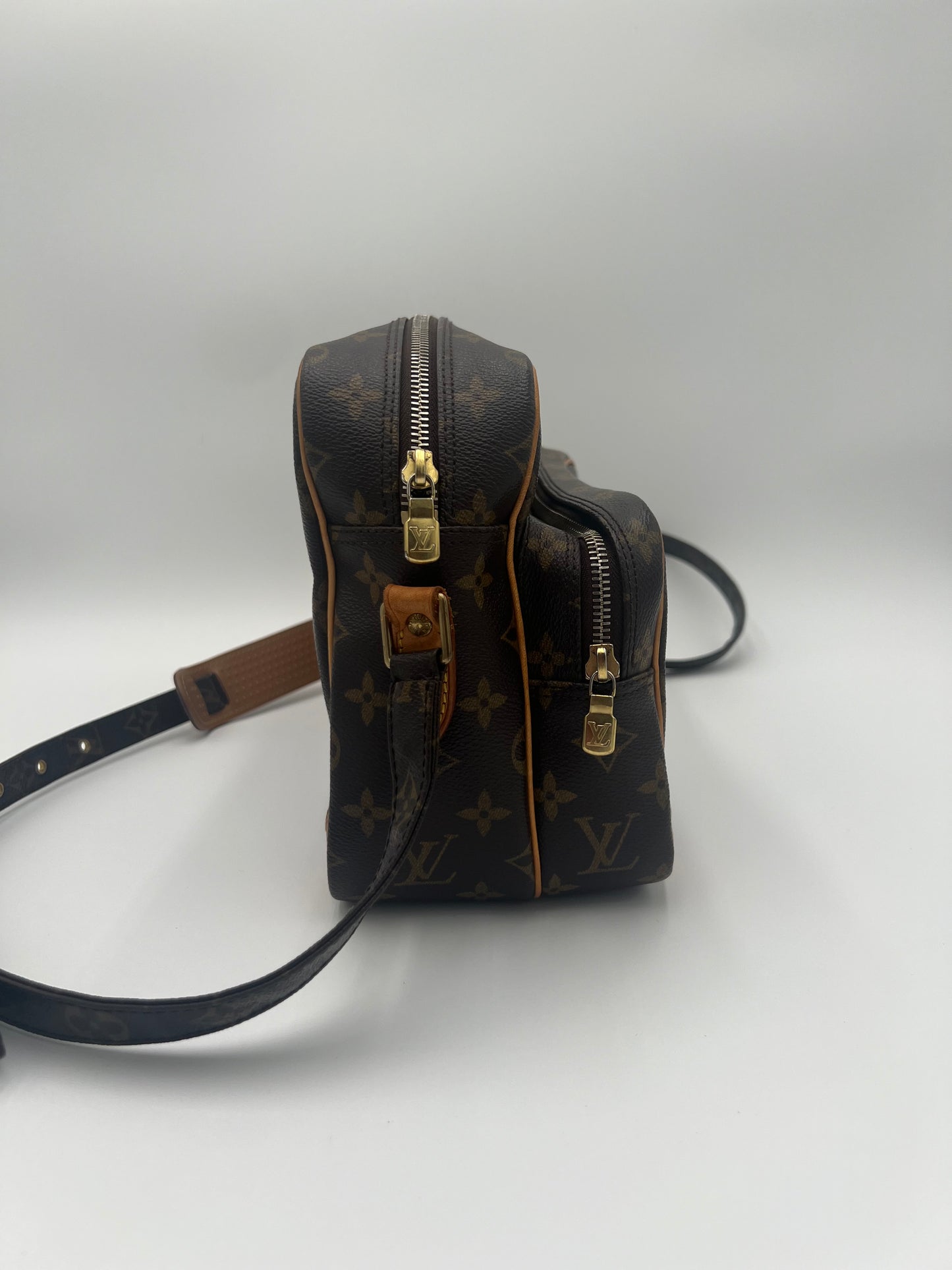 Louis Vuitton Nile Crossbody Bag