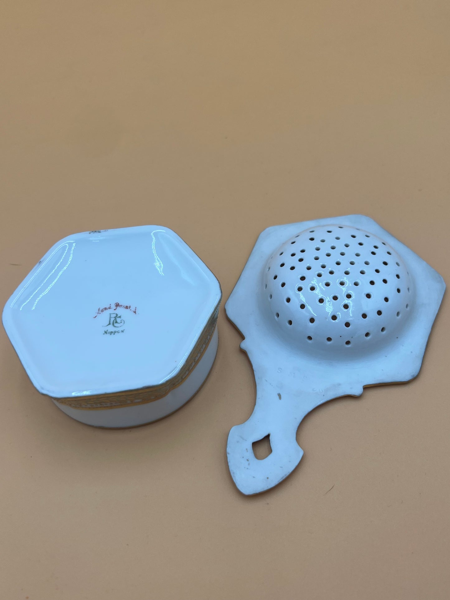 RC Nippon Porcelain Tea Strainer & Drip Bowl